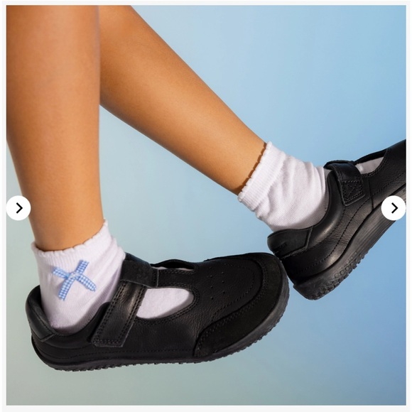 Vivo barefoot Gobi T bar leather shoe 11.5 Little kid NIB - Picture 5 of 6